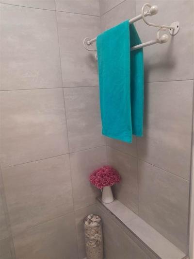2 Bed Apartment in Vredehoek