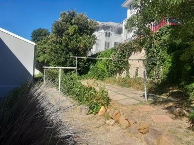 2 Bed Apartment in Vredehoek