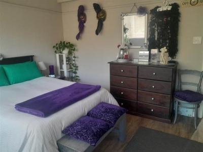 2 Bed Apartment in Vredehoek