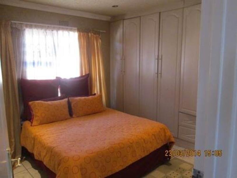 4 Bed House in Dobsonville-8