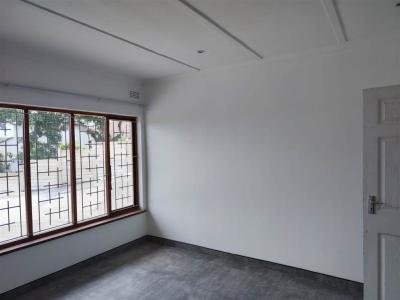 2 Bed House in Queensburgh Central