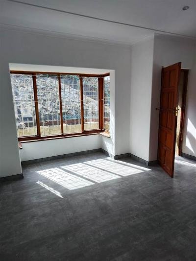 2 Bed House in Queensburgh Central