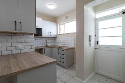 2 Bedroom Apartment in Sea Point