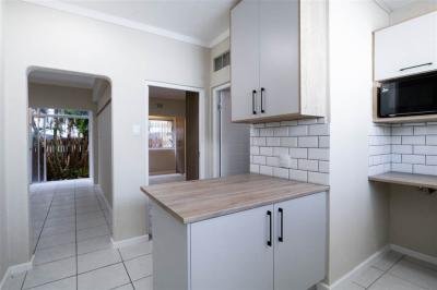 2 Bedroom Apartment in Sea Point