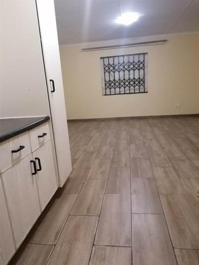 3 Bed House in Protea Glen