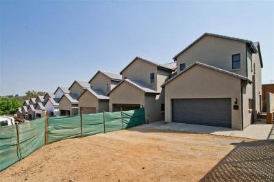 3 Bed Townhouse in Ferndale
