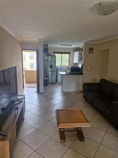 2 Bed Apartment in Ferndale