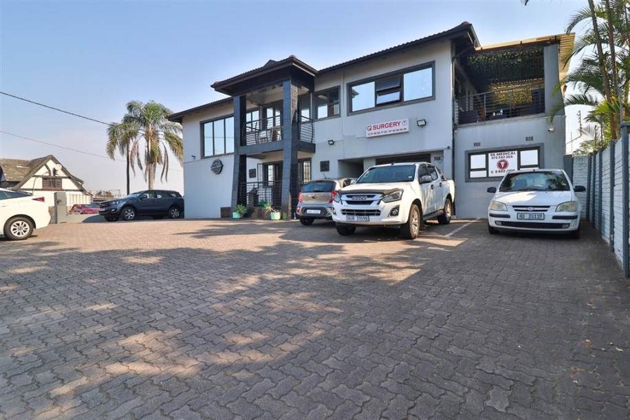 20 Bed House in Durban North-1