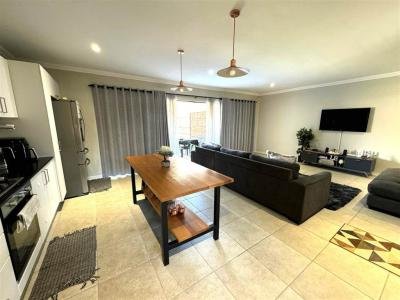 2 Bedroom Apartment in Waterfall