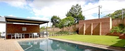 2 Bedroom Apartment in Waterfall