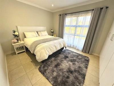 2 Bedroom Apartment in Waterfall