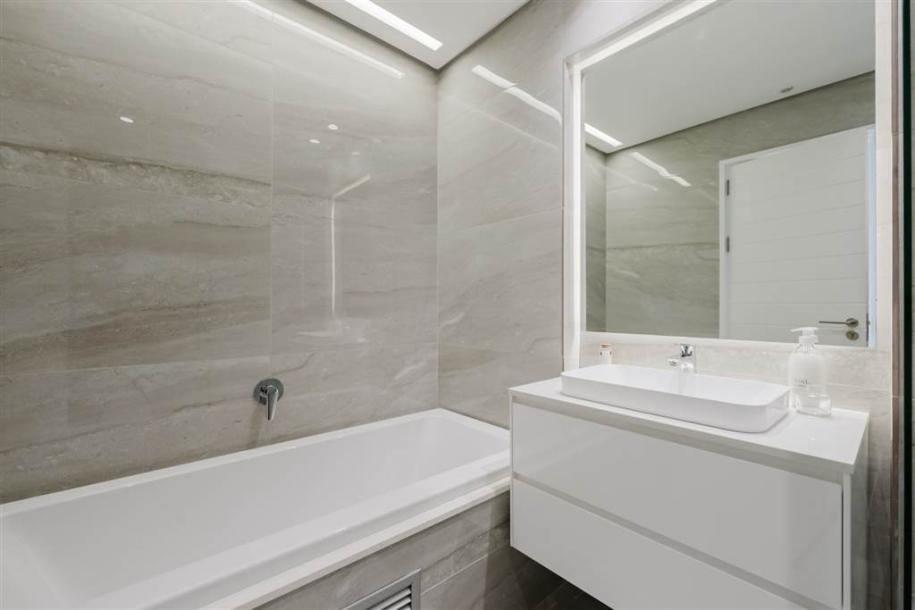 3 Bedroom Apartment in Melrose Estate-12