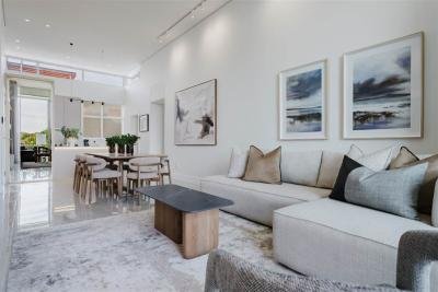 3 Bedroom Apartment in Melrose Estate