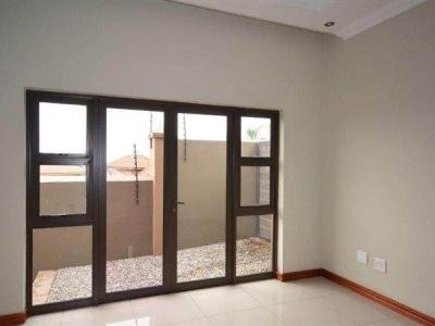 4 Bed Townhouse in Bedfordview