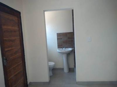 Bachelor apartment in Soweto Central