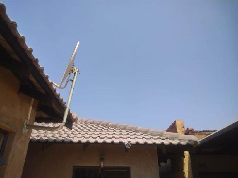 Bachelor apartment in Soweto Central-1