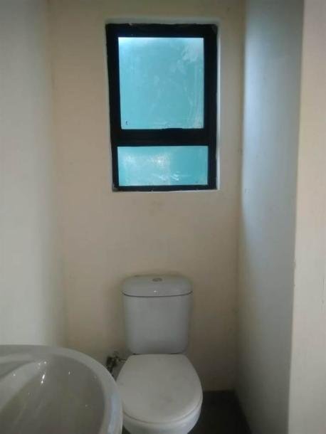 Bachelor apartment in Soweto Central-6