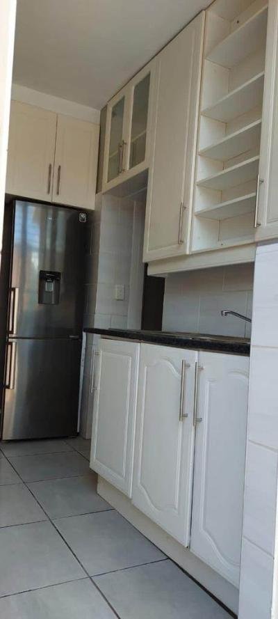 4 Bed Apartment in Windsor East