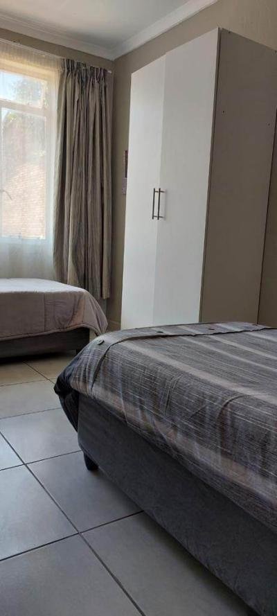 4 Bed Apartment in Windsor East