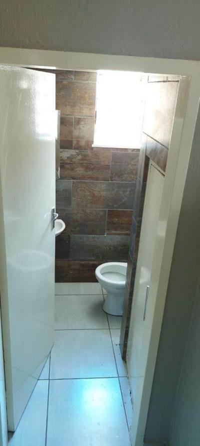 4 Bed Apartment in Windsor East