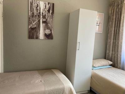 4 Bed Apartment in Windsor East
