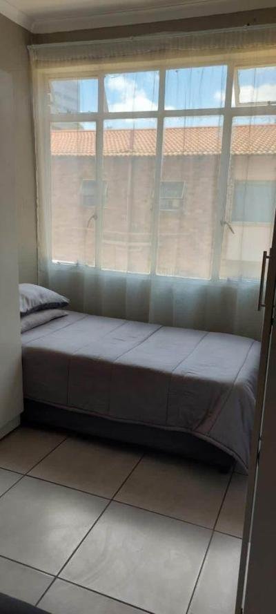 4 Bed Apartment in Windsor East
