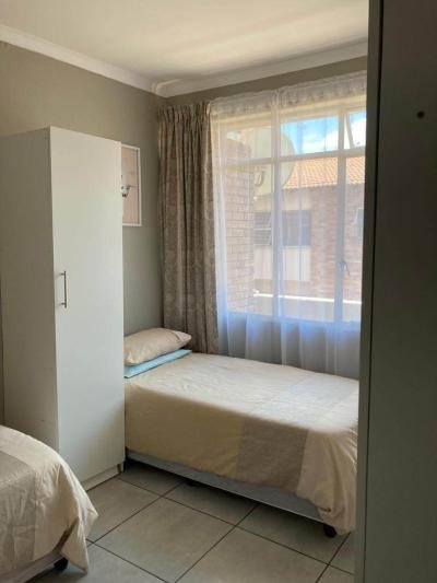 4 Bed Apartment in Windsor East