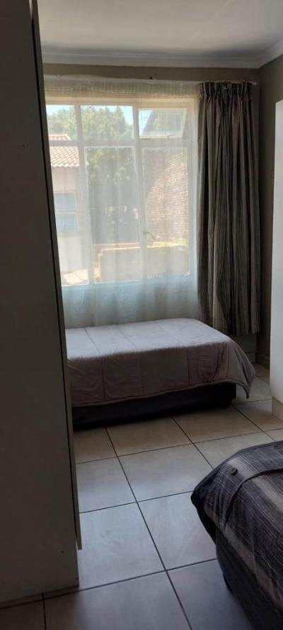 4 Bed Apartment in Windsor East