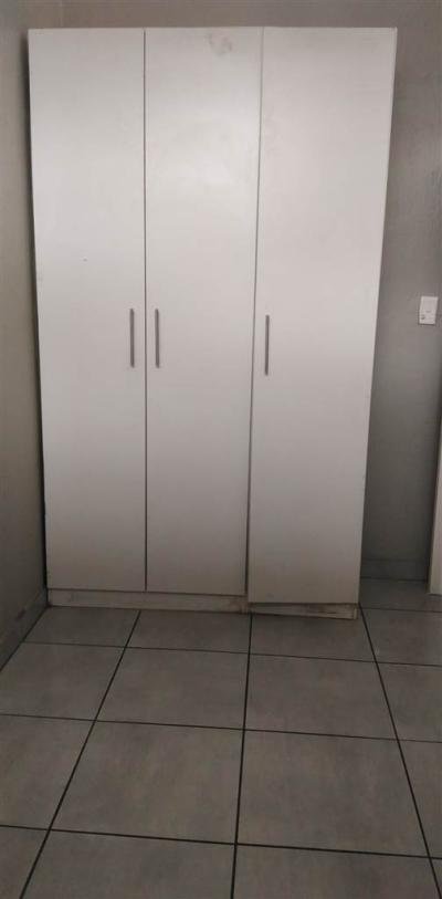 4 Bed Apartment in Windsor East