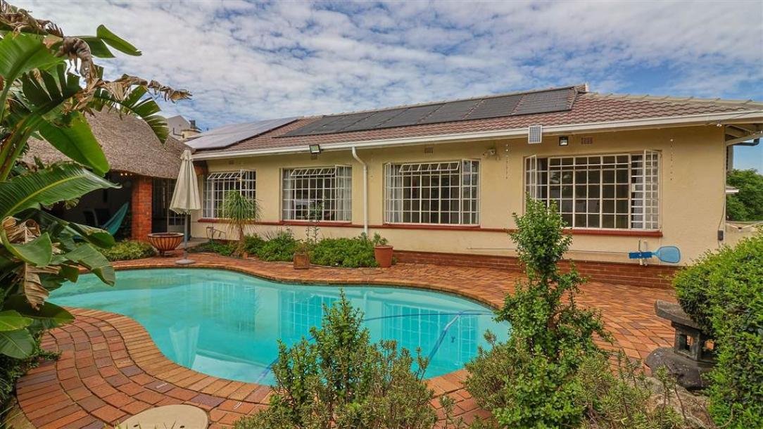 3 Bed House in Randpark-2