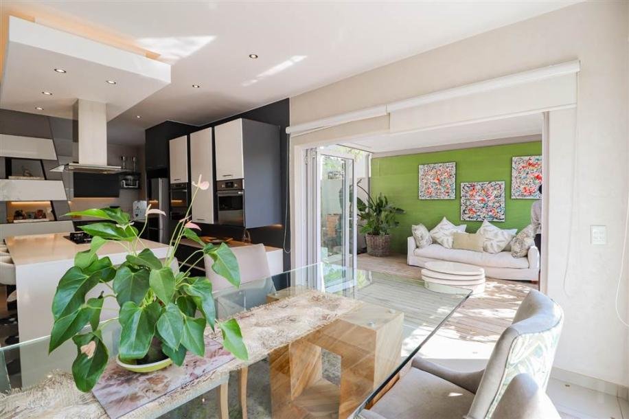 3 Bedroom House in Broadacres-1