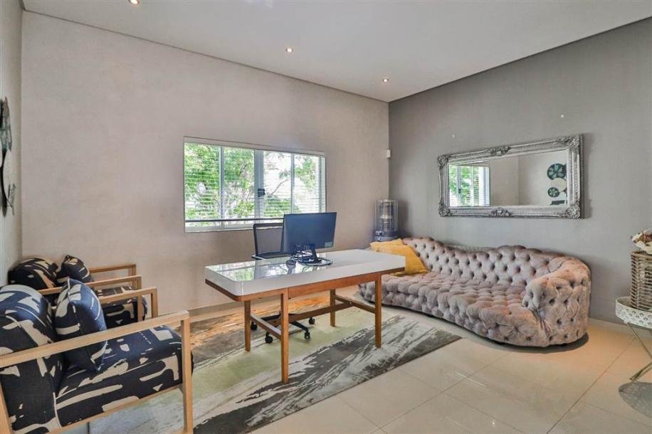 3 Bedroom House in Broadacres-11