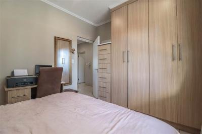 2 Bedroom Flat in Umhlanga Ridge