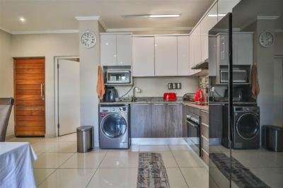 2 Bedroom Flat in Umhlanga Ridge