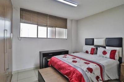 2 Bed Apartment in Bedfordview