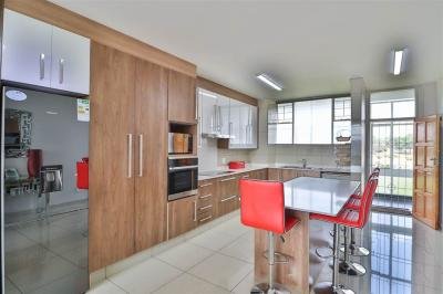 2 Bed Apartment in Bedfordview
