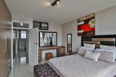 2 Bed Apartment in Bedfordview