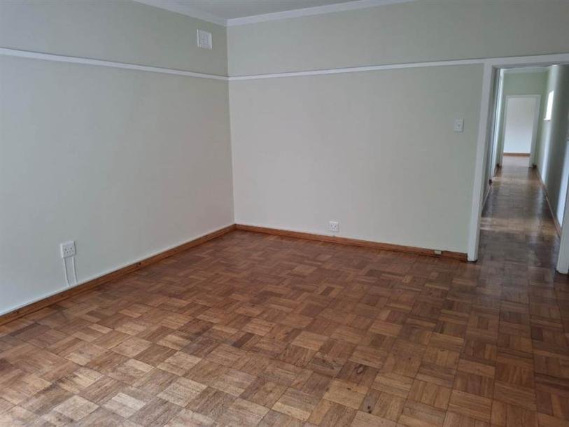 2 Bedroom Flat in Musgrave-11