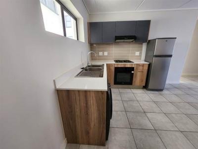 2 Bedroom Apartment in Gordons Bay Central