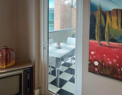 2 Bed Apartment in Rosebank