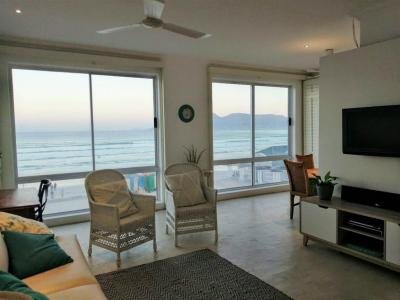 2 Bedroom Apartment in Muizenberg