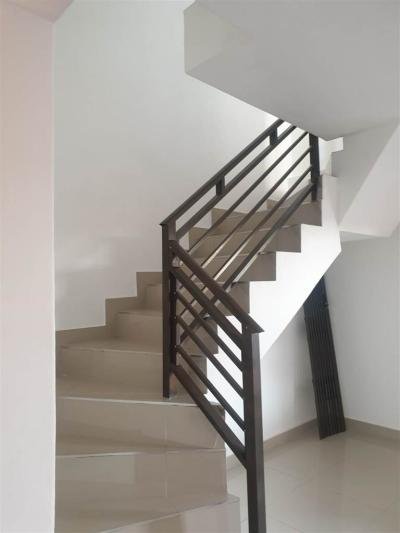 3 Bedroom Duplex in Bluff