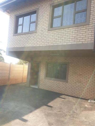 3 Bedroom Duplex in Bluff