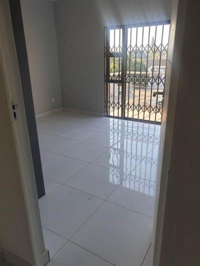 3 Bedroom Duplex in Bluff