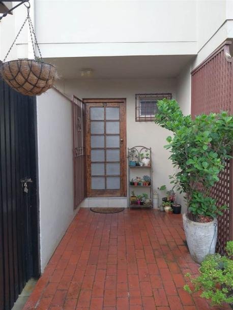 3 Bed Duplex in Durban North-3
