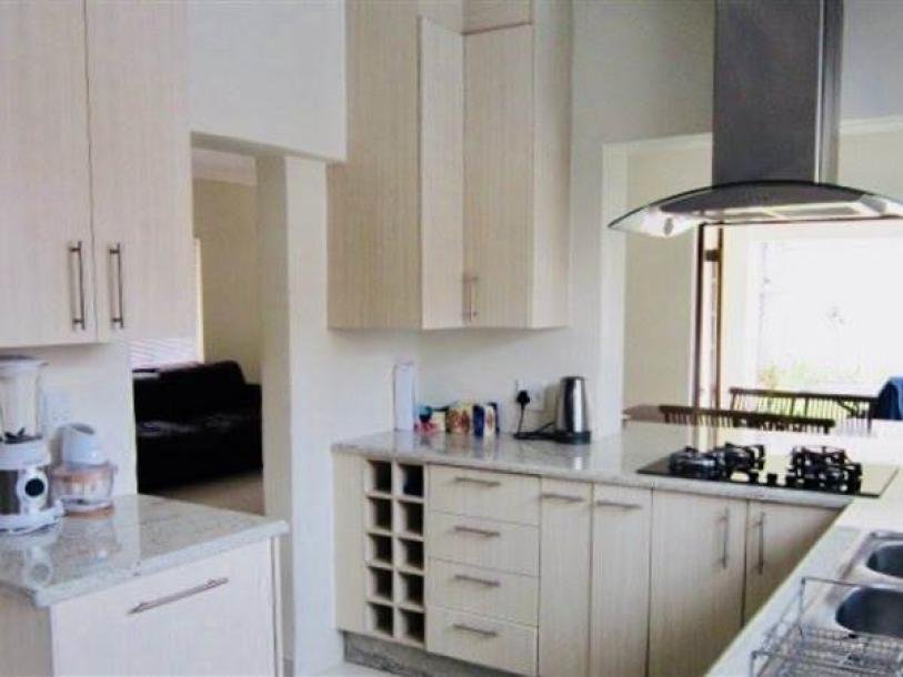 3 Bedroom Cluster in Lonehill-6