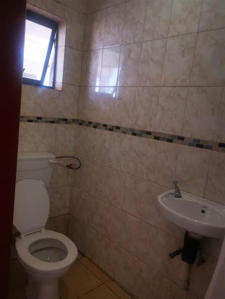 1 Bed Apartment in Soweto Central-9