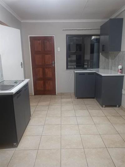 1 Bed Apartment in Soweto Central