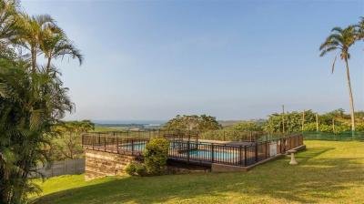 2 Bedroom Apartment in Illovo Beach