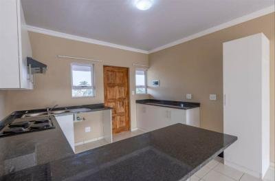 2 Bedroom Apartment in Illovo Beach